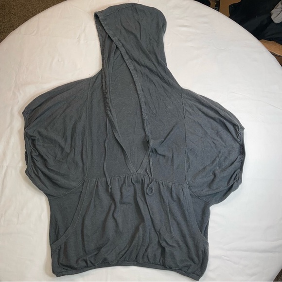 ✨2xHOST PICK✨Free People Lightweight Short Sleeve V-Neck Hoodie - Picture 1 of 7